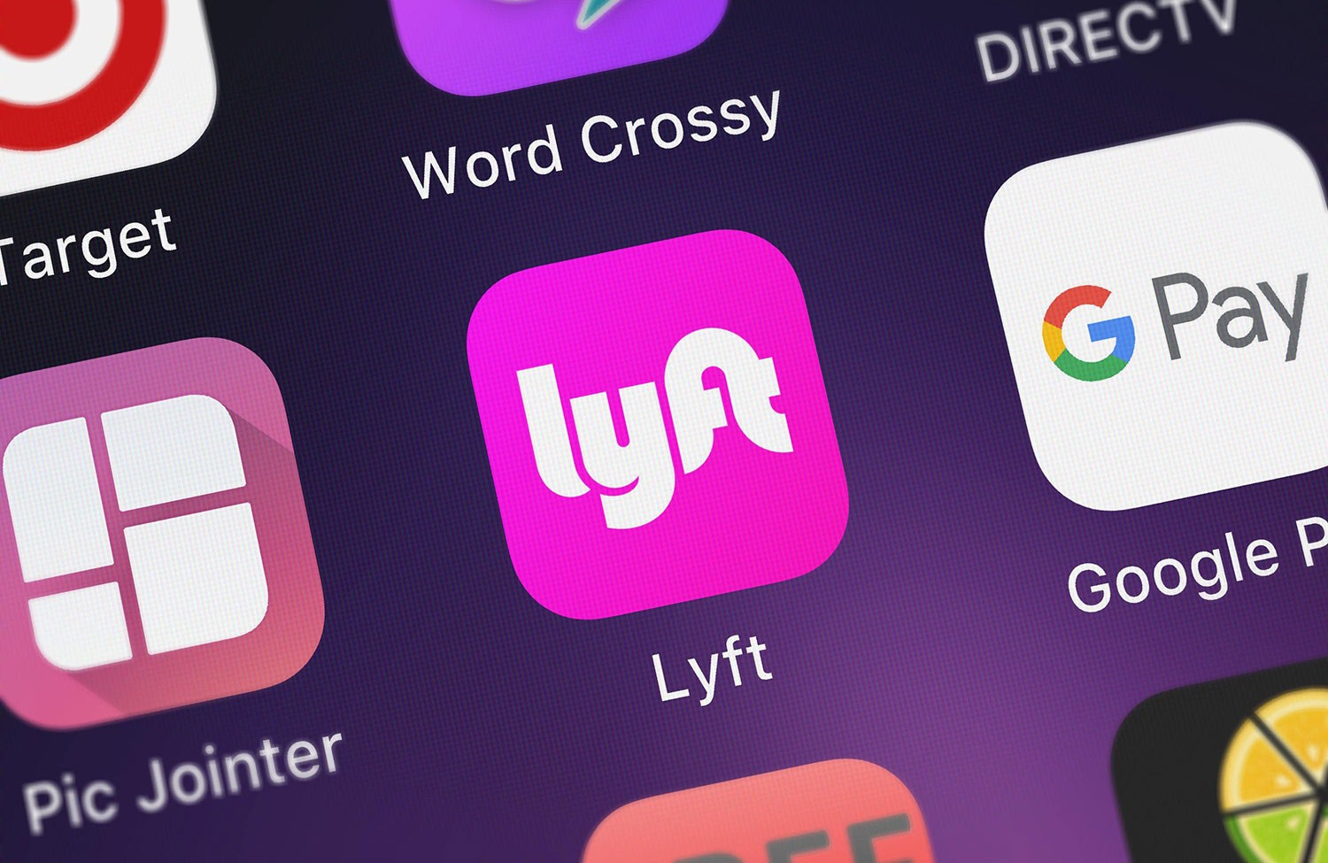 Earn Delta SkyMiles or Hilton Honors Points with Lyft Rides