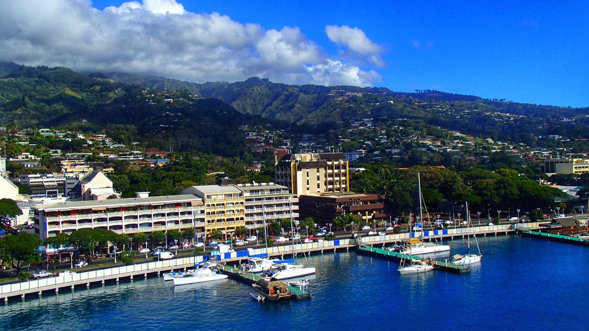 papeete soc is fr polynesia flight