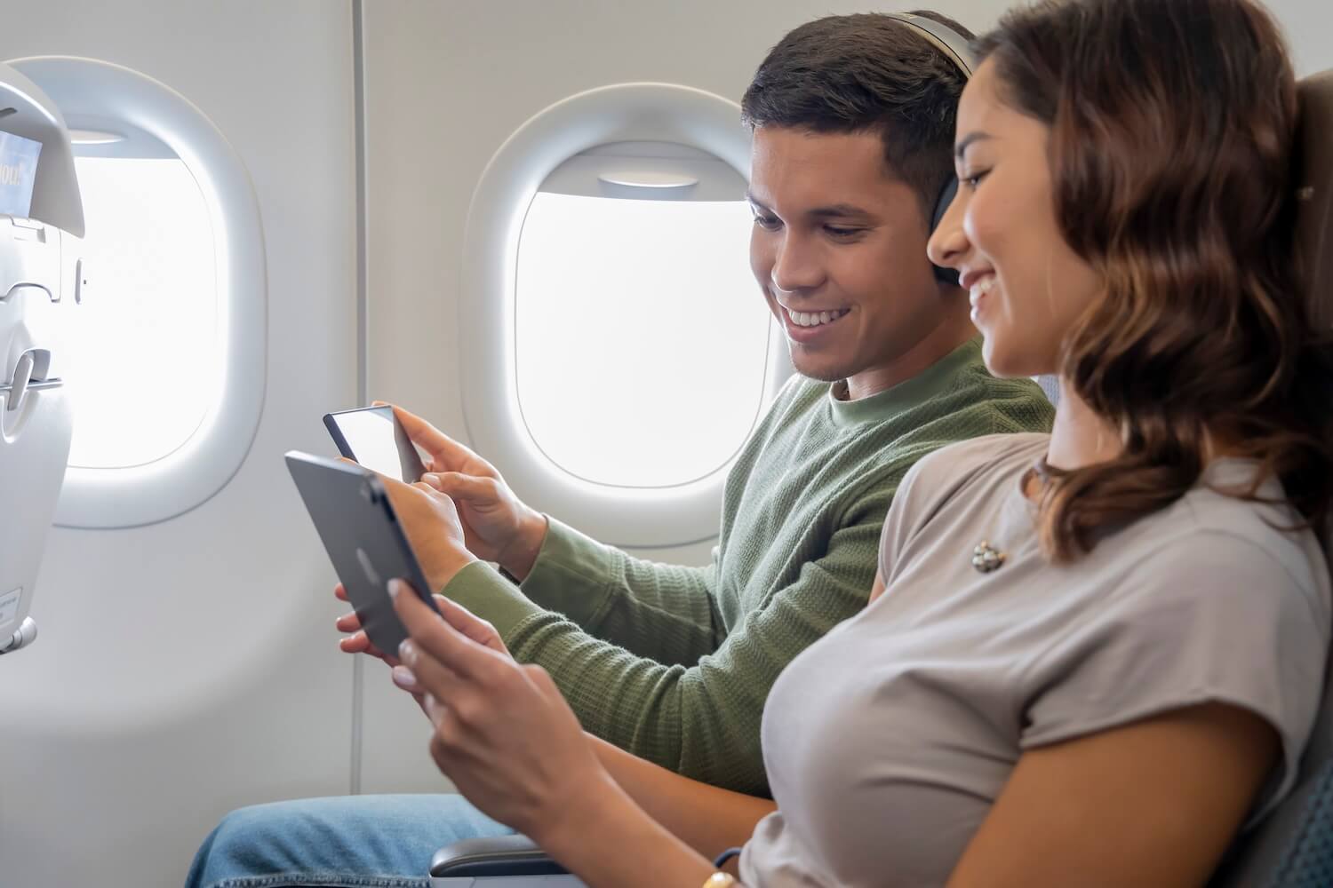 Alaska Airlines Starlink Wi-Fi Is Here: Rollout Begins, With Fleetwide Integration Through 2027 3 Starlink option2 1