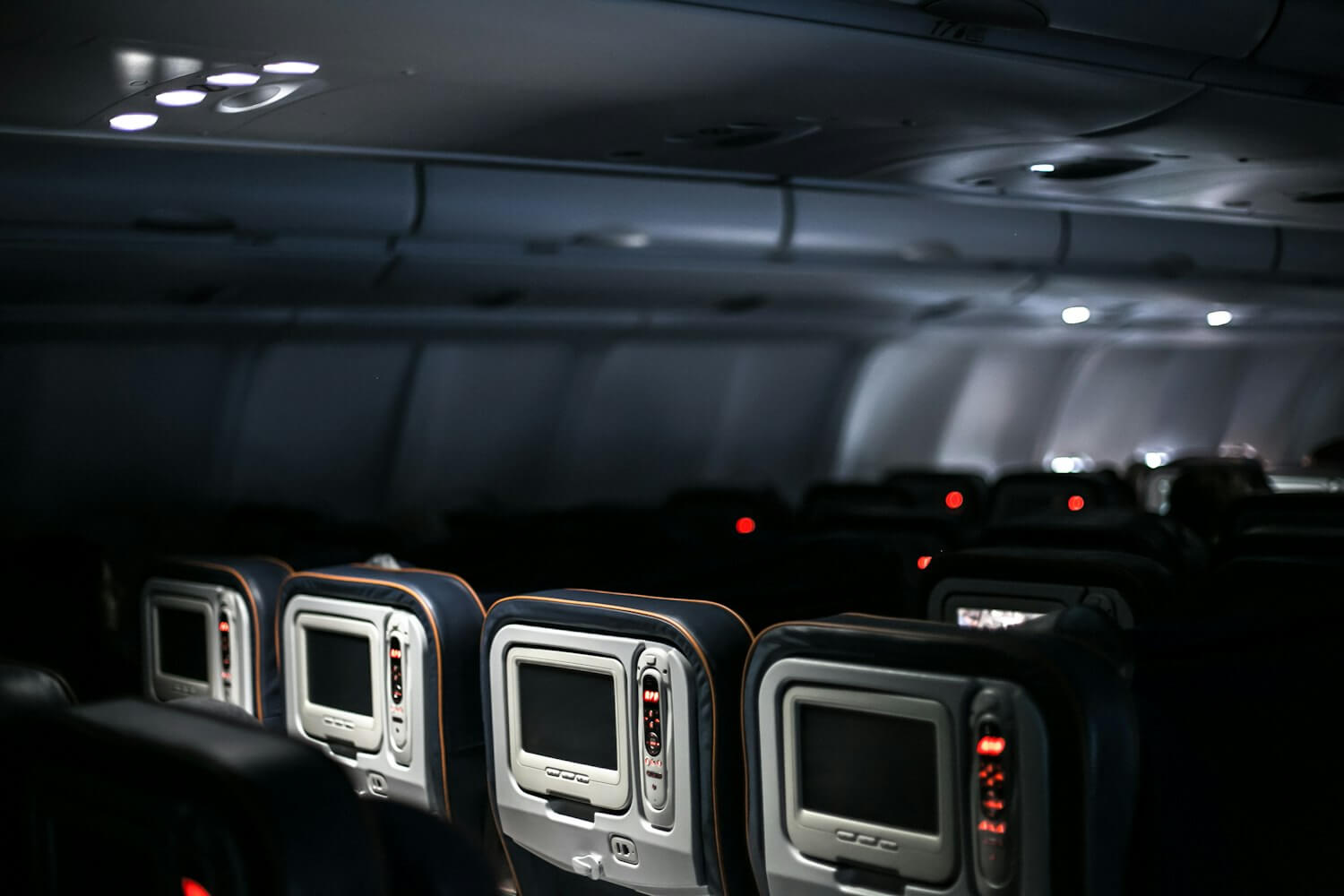 Do British Airways Reward Flights Earn Tier Points? 38 Airplane cabin seats, the kind of flight that earns or does not earn Tier Points